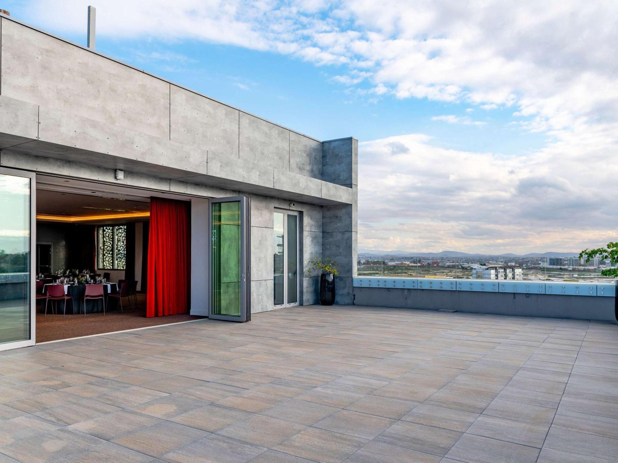 Novotel Convention And Spa Antananarivo Exterior photo